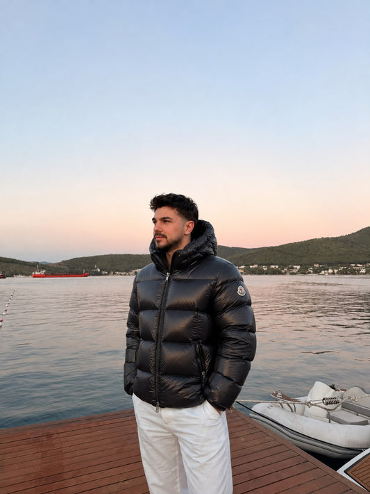 Doudoune Moncler Noire Hommes+Femmes